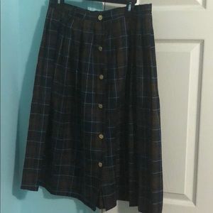 Plaid pleated skirt